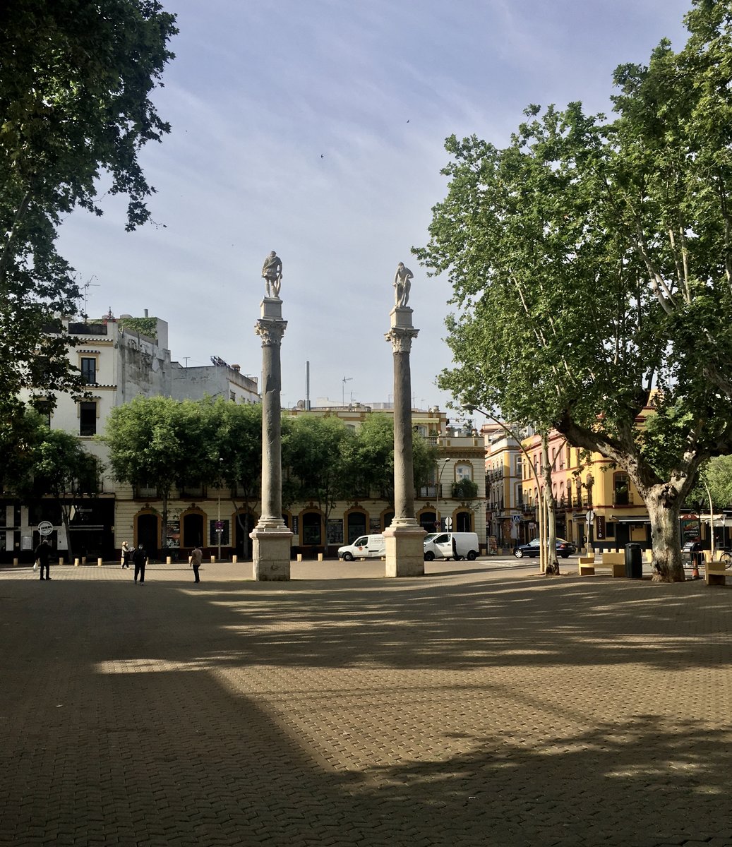Alameda de Hercules Sevilla mit römischen Granit Säulen