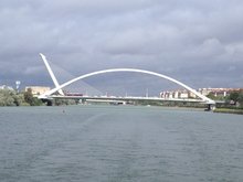 Santiago Calatrava Brücke über dem Guadalquivir